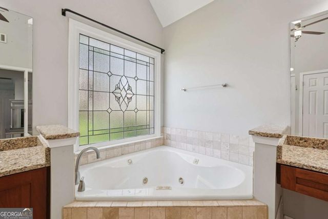 1496 Fallsbrook Court NW, Acworth, GA 30101