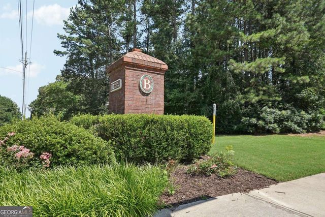 1496 Fallsbrook Court NW, Acworth, GA 30101