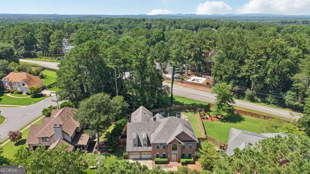 1496 Fallsbrook Court NW, Acworth, GA 30101
