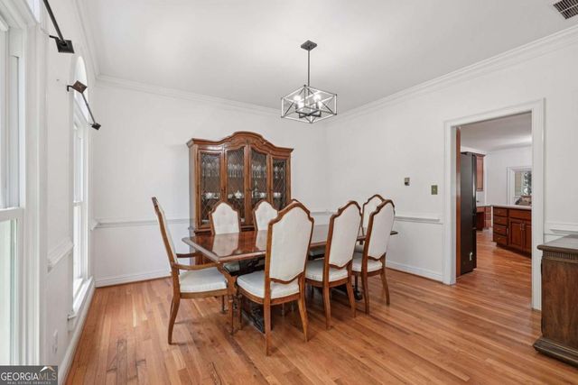 1496 Fallsbrook Court NW, Acworth, GA 30101