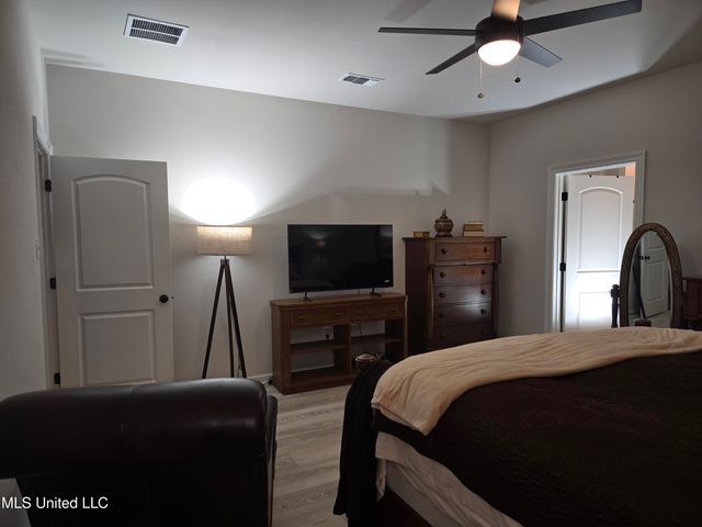 14334 Southern Oak Avenue, Gulfport, MS 39503