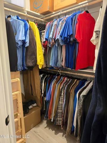 14334 Southern Oak Avenue, Gulfport, MS 39503