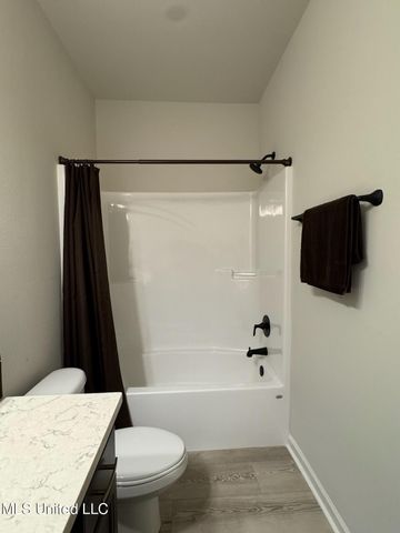 14334 Southern Oak Avenue, Gulfport, MS 39503