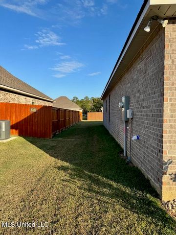 14334 Southern Oak Avenue, Gulfport, MS 39503