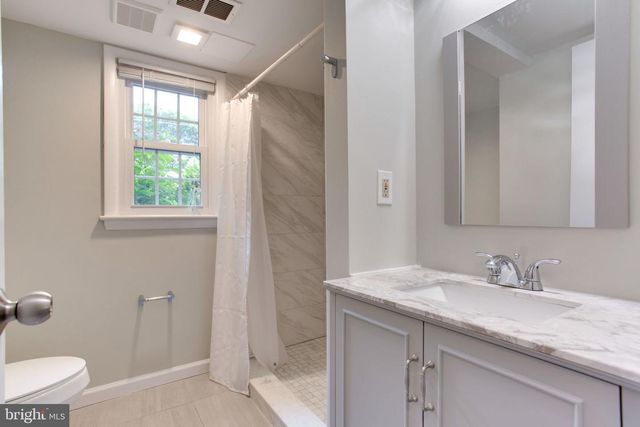 9112 SANTAYANA DR, Fairfax, VA 22031