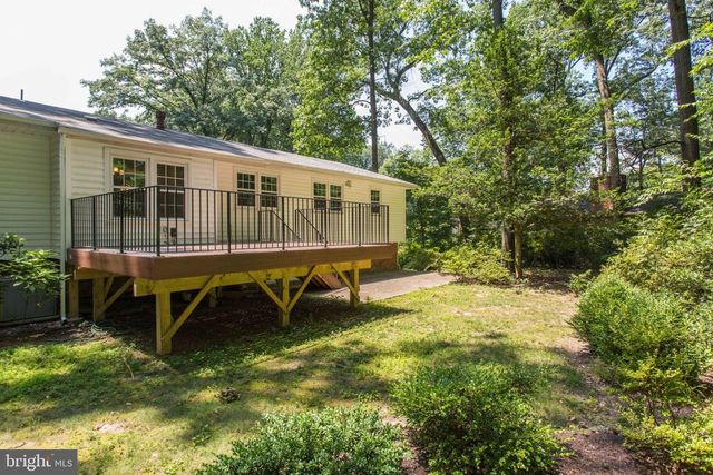 9112 SANTAYANA DR, Fairfax, VA 22031