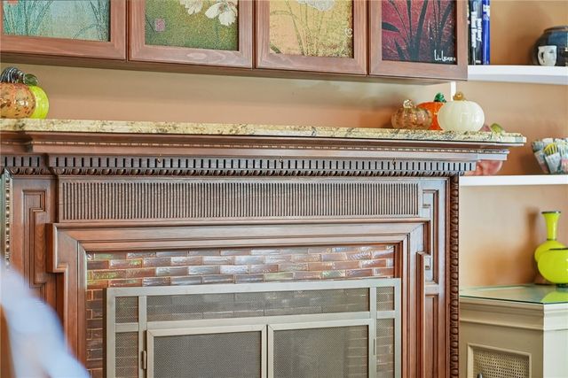 5427 FORBES, Squirrel Hill, PA 15217