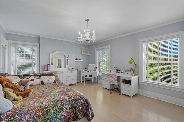 5427 FORBES, Squirrel Hill, PA 15217