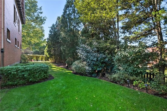 5427 FORBES, Squirrel Hill, PA 15217