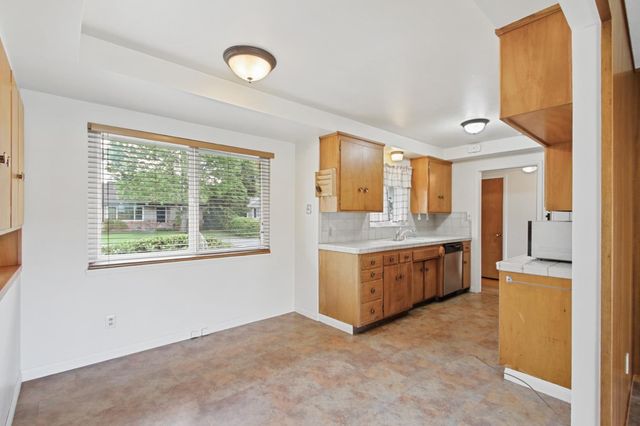 5405 Dorset Way, Sacramento, CA 95822