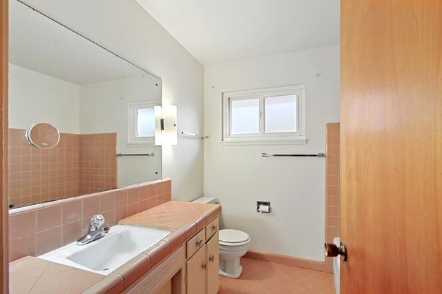 5405 Dorset Way, Sacramento, CA 95822