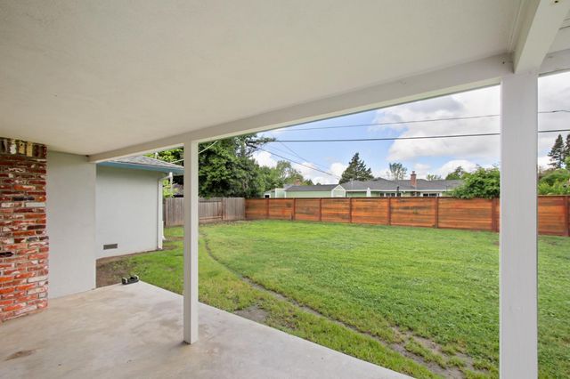 5405 Dorset Way, Sacramento, CA 95822