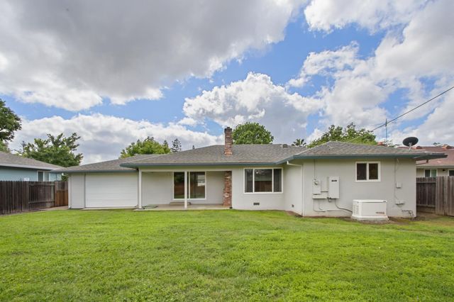 5405 Dorset Way, Sacramento, CA 95822