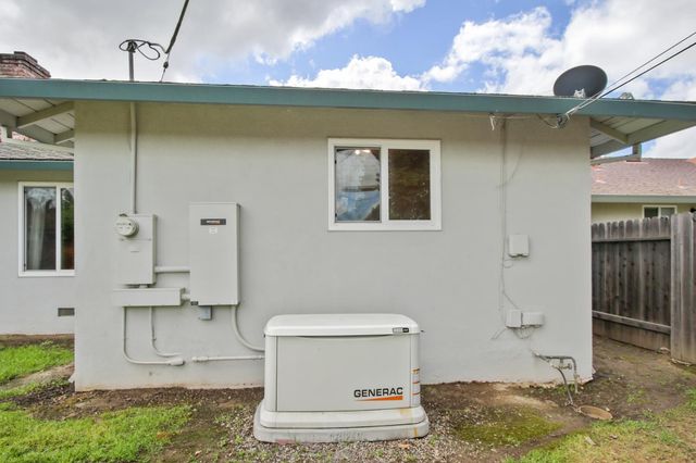 5405 Dorset Way, Sacramento, CA 95822