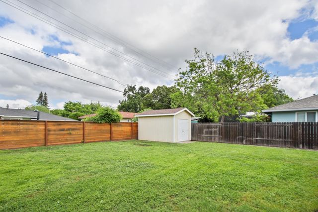 5405 Dorset Way, Sacramento, CA 95822