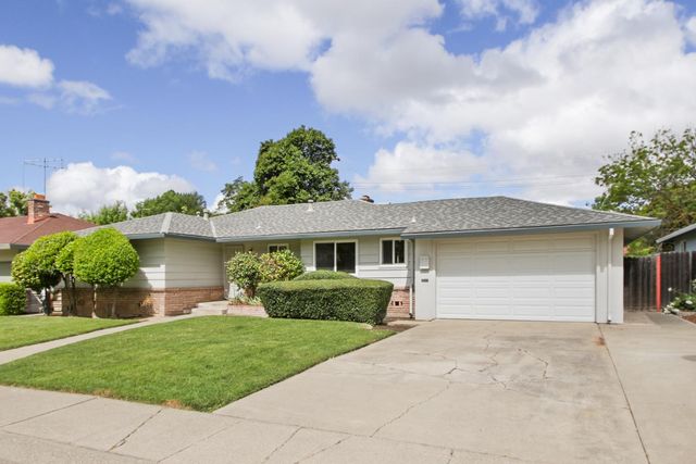 5405 Dorset Way, Sacramento, CA 95822