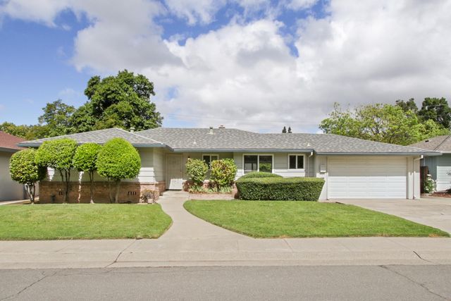 5405 Dorset Way, Sacramento, CA 95822