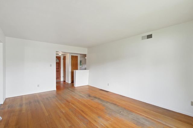 5405 Dorset Way, Sacramento, CA 95822