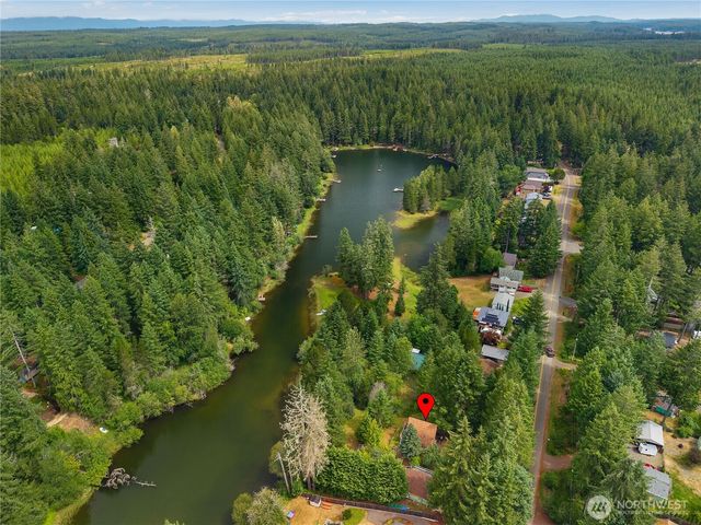 580 E Emerald Lake Drive E, Grapeview, WA 98546