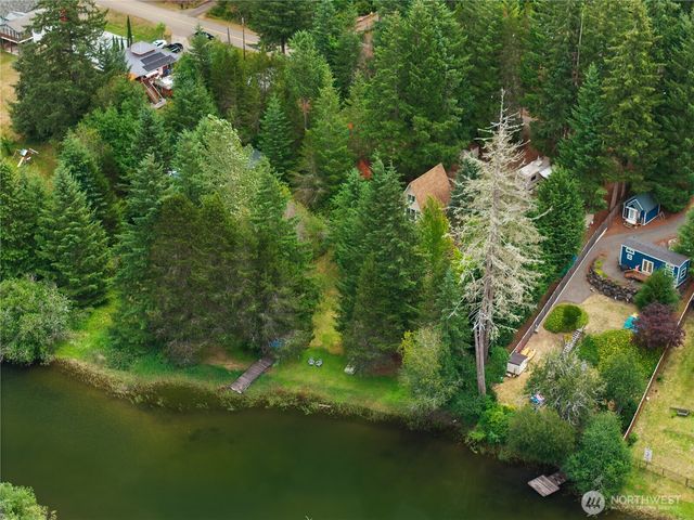580 E Emerald Lake Drive E, Grapeview, WA 98546