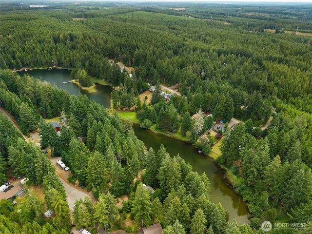 580 E Emerald Lake Drive E, Grapeview, WA 98546