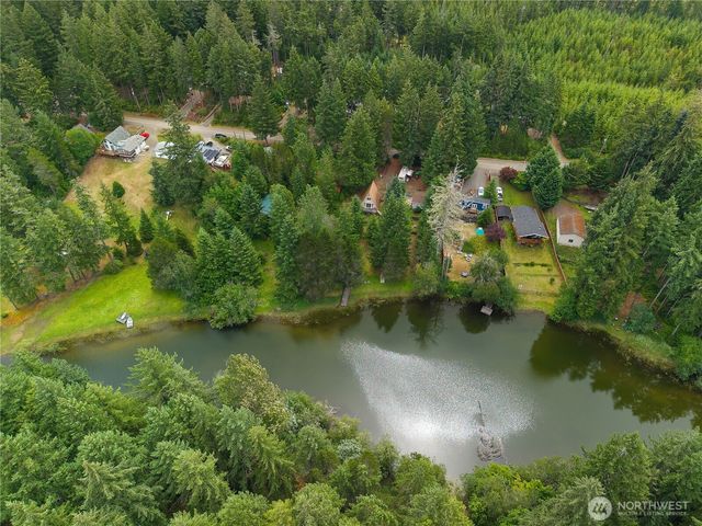 580 E Emerald Lake Drive E, Grapeview, WA 98546