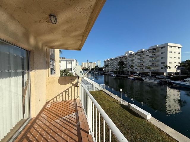 3522 NE 171 ST 201, North Miami Beach, FL 33160