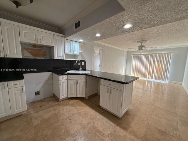 3522 NE 171 ST 201, North Miami Beach, FL 33160