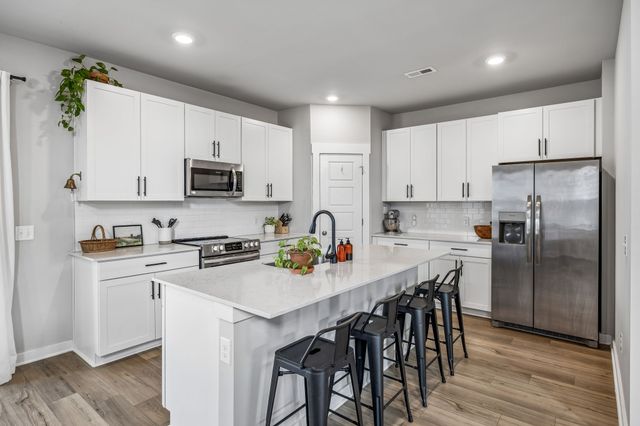 658 Trevino Way, Spring Hill, TN 37174