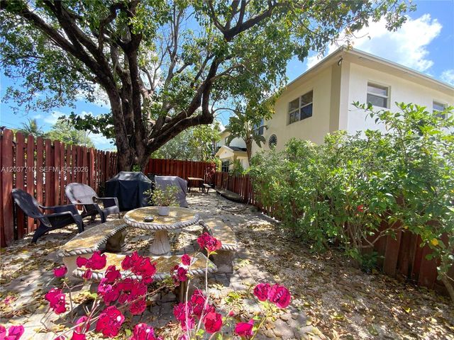 530 NE 15th Court 7, Fort Lauderdale, FL 33304