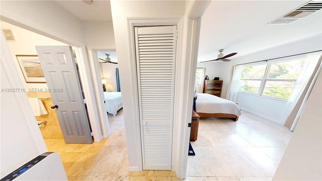530 NE 15th Court 7, Fort Lauderdale, FL 33304