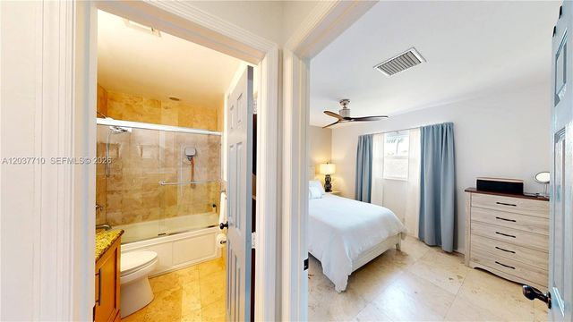 530 NE 15th Court 7, Fort Lauderdale, FL 33304