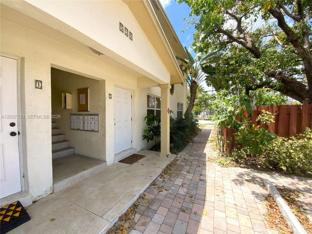 530 NE 15th Court 7, Fort Lauderdale, FL 33304