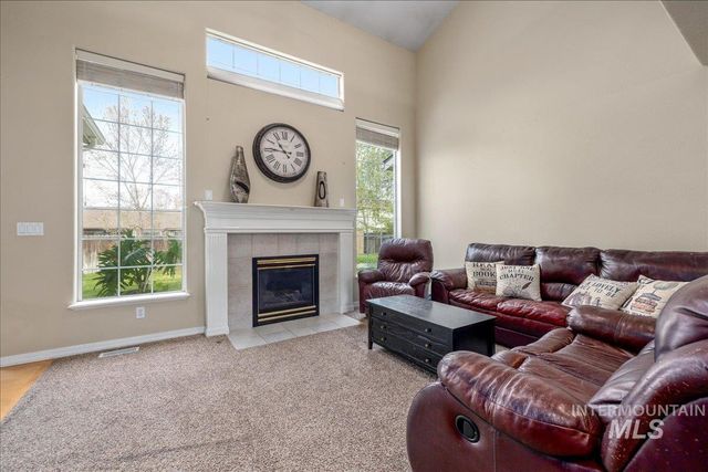 2727 S S Merrimac Pl, Boise, ID 83709