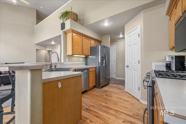 2727 S S Merrimac Pl, Boise, ID 83709