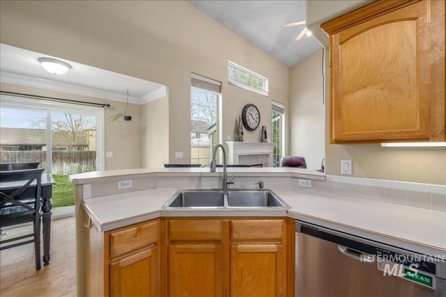 2727 S S Merrimac Pl, Boise, ID 83709