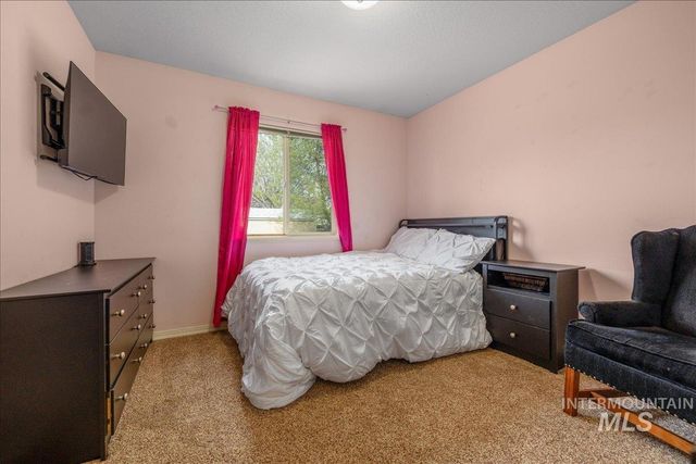 2727 S S Merrimac Pl, Boise, ID 83709