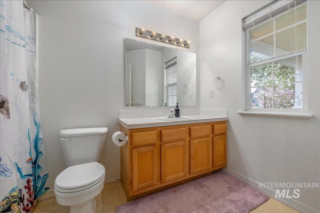 2727 S S Merrimac Pl, Boise, ID 83709