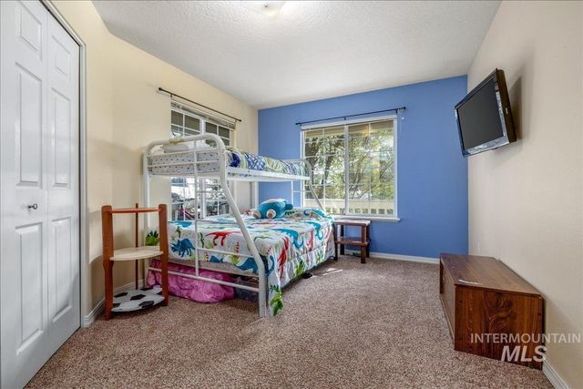 2727 S S Merrimac Pl, Boise, ID 83709