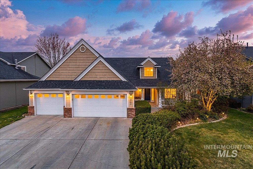 2727 S S Merrimac Pl, Boise, ID 83709
