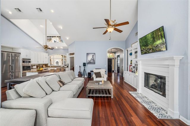 702 GOLFPOINT DRIVE, Winter Springs, FL 32708