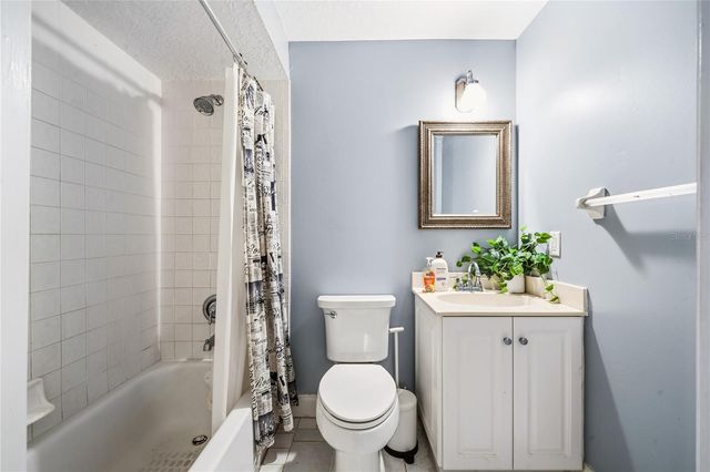 702 GOLFPOINT DRIVE, Winter Springs, FL 32708