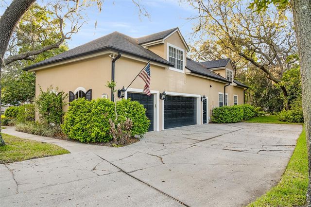 702 GOLFPOINT DRIVE, Winter Springs, FL 32708