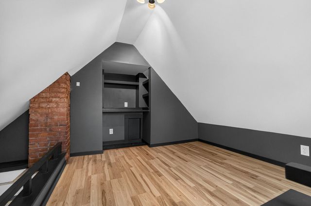 1919 Farnam Street, Davenport, IA 52803