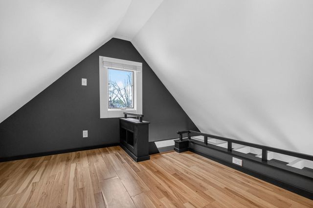 1919 Farnam Street, Davenport, IA 52803