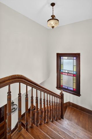 1919 Farnam Street, Davenport, IA 52803