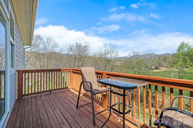 154 Amblers Knoll Road, Weaverville, NC 28787