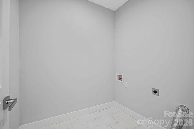 154 Amblers Knoll Road, Weaverville, NC 28787