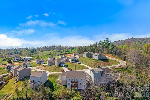 154 Amblers Knoll Road, Weaverville, NC 28787