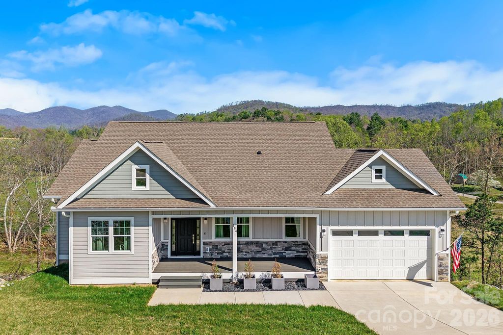 154 Amblers Knoll Road, Weaverville, NC 28787